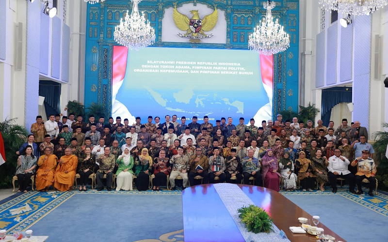 Bambang Patijaya Menyampaikan Kritik dan Saran adalah Vitamin Mental untuk Memperbaiki Diri dan Kinerja Secara Keseluruhan.